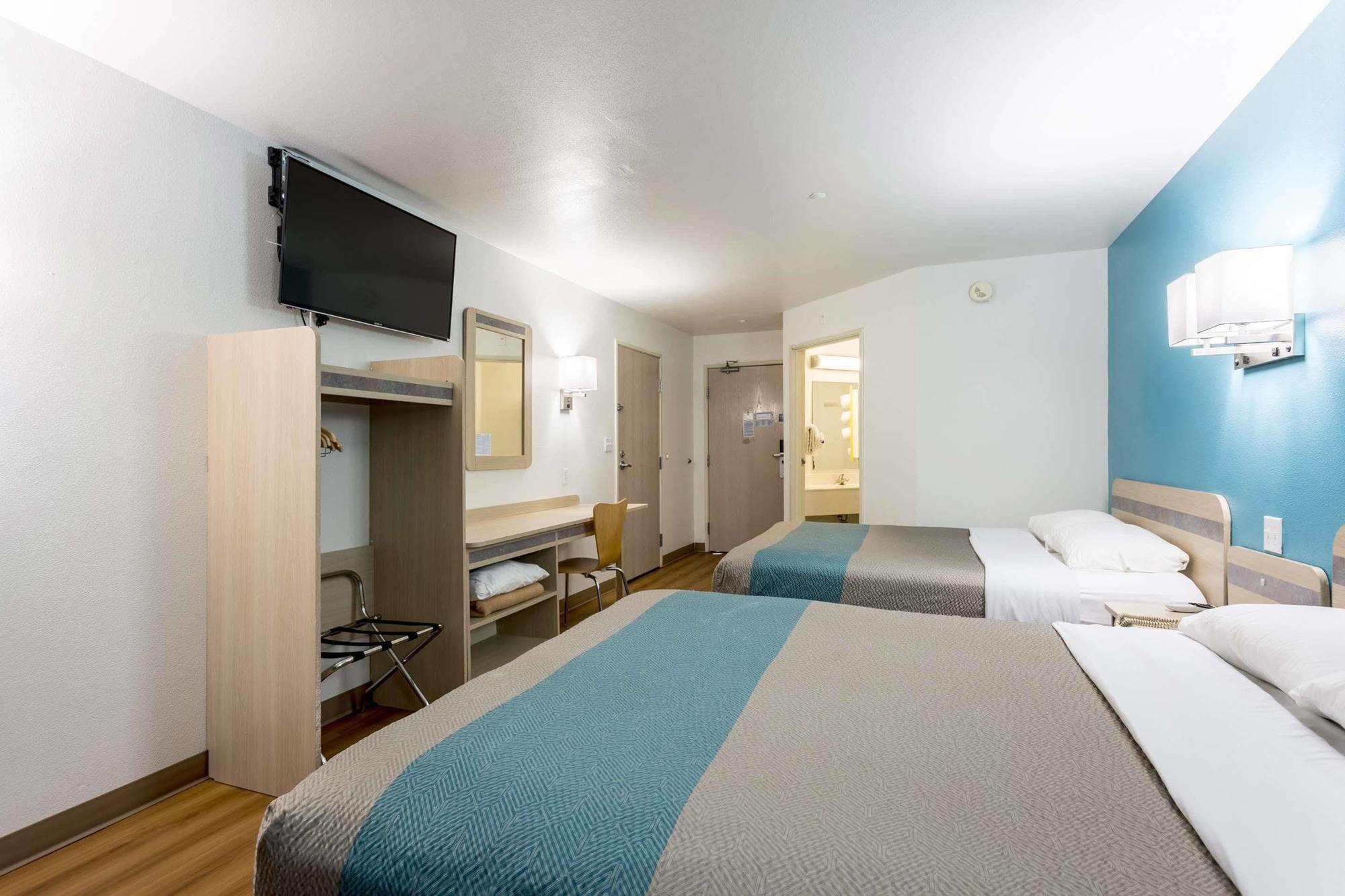 Holiday Inn Roswell By Ihg Exterior photo
